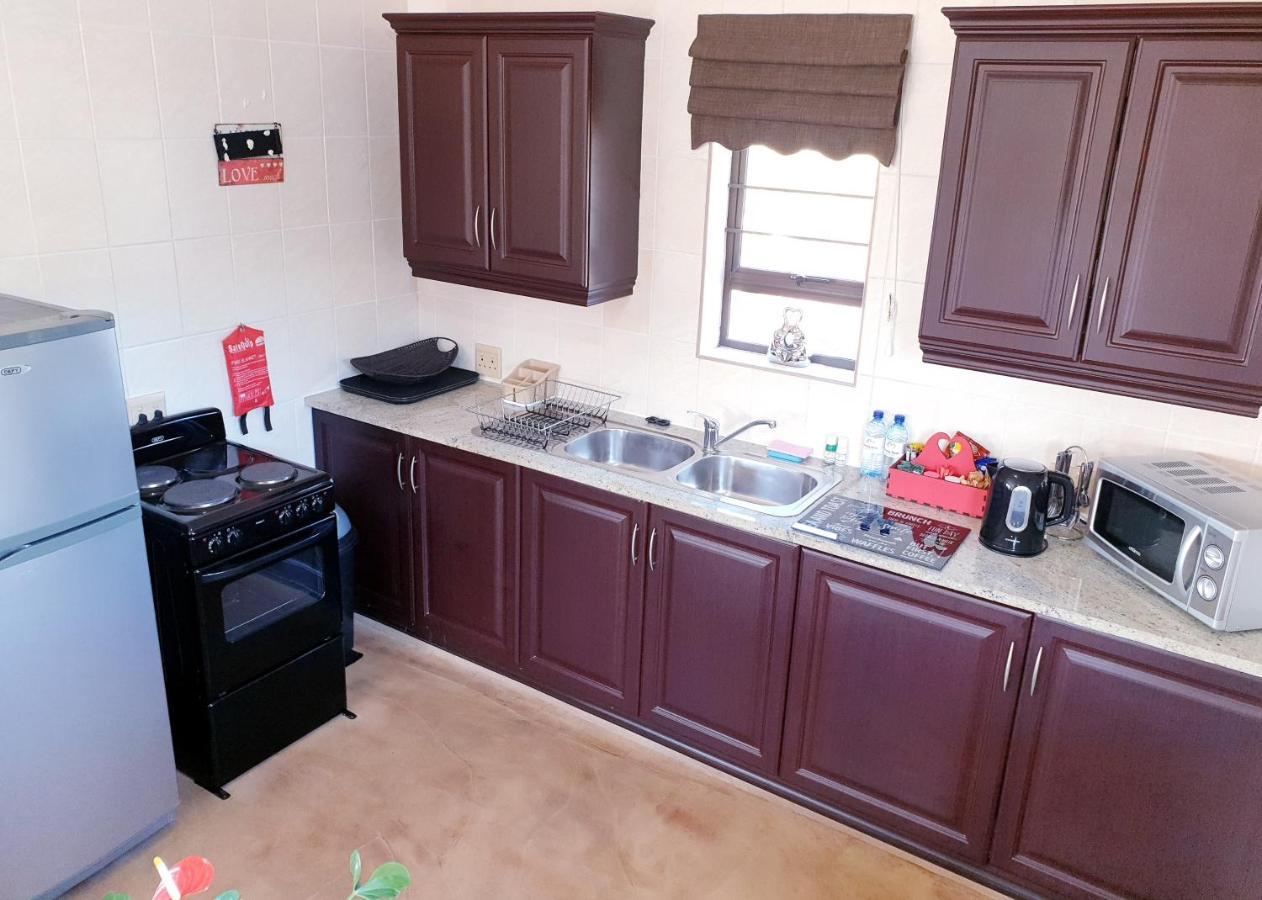 Appartement Harmony Haven Couples Retreat à Amanzimtoti Extérieur photo